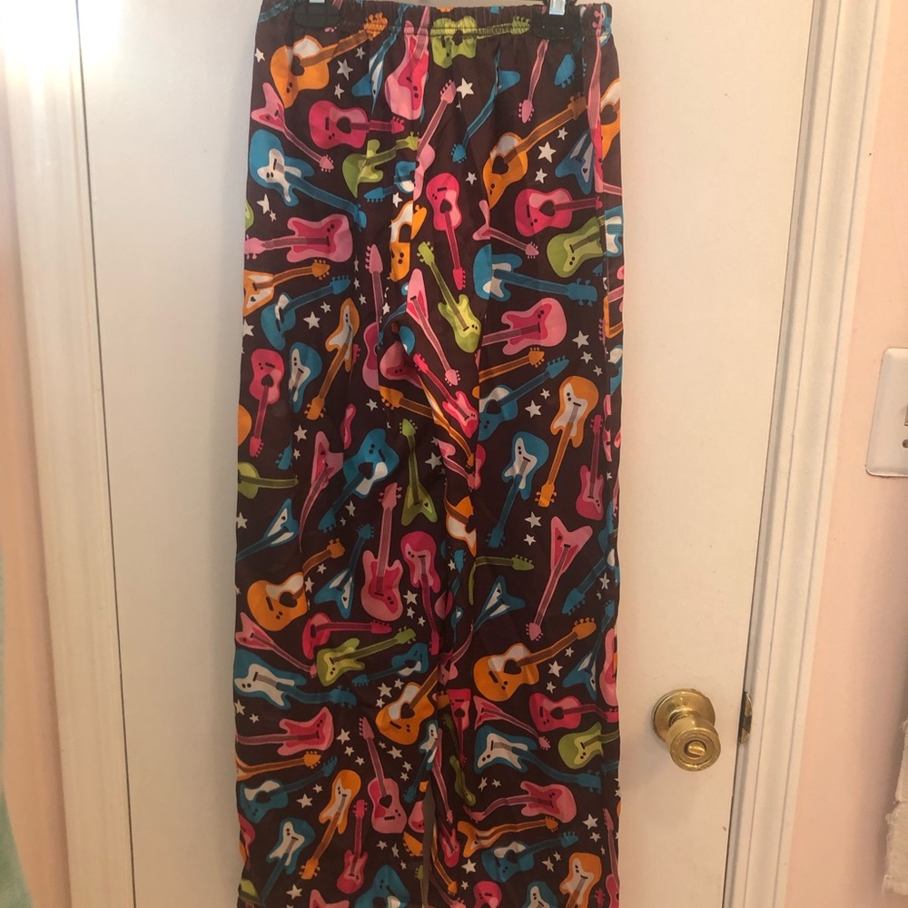 “Girls Rock” Pajamas Adorable and Fun - Picture 3 of 3